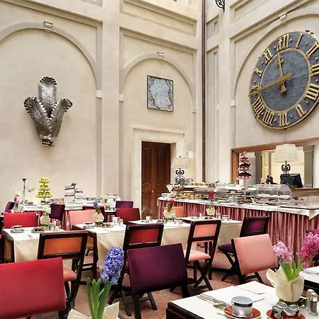 Отель Grand Continental - Starhotels Collezione Сиена